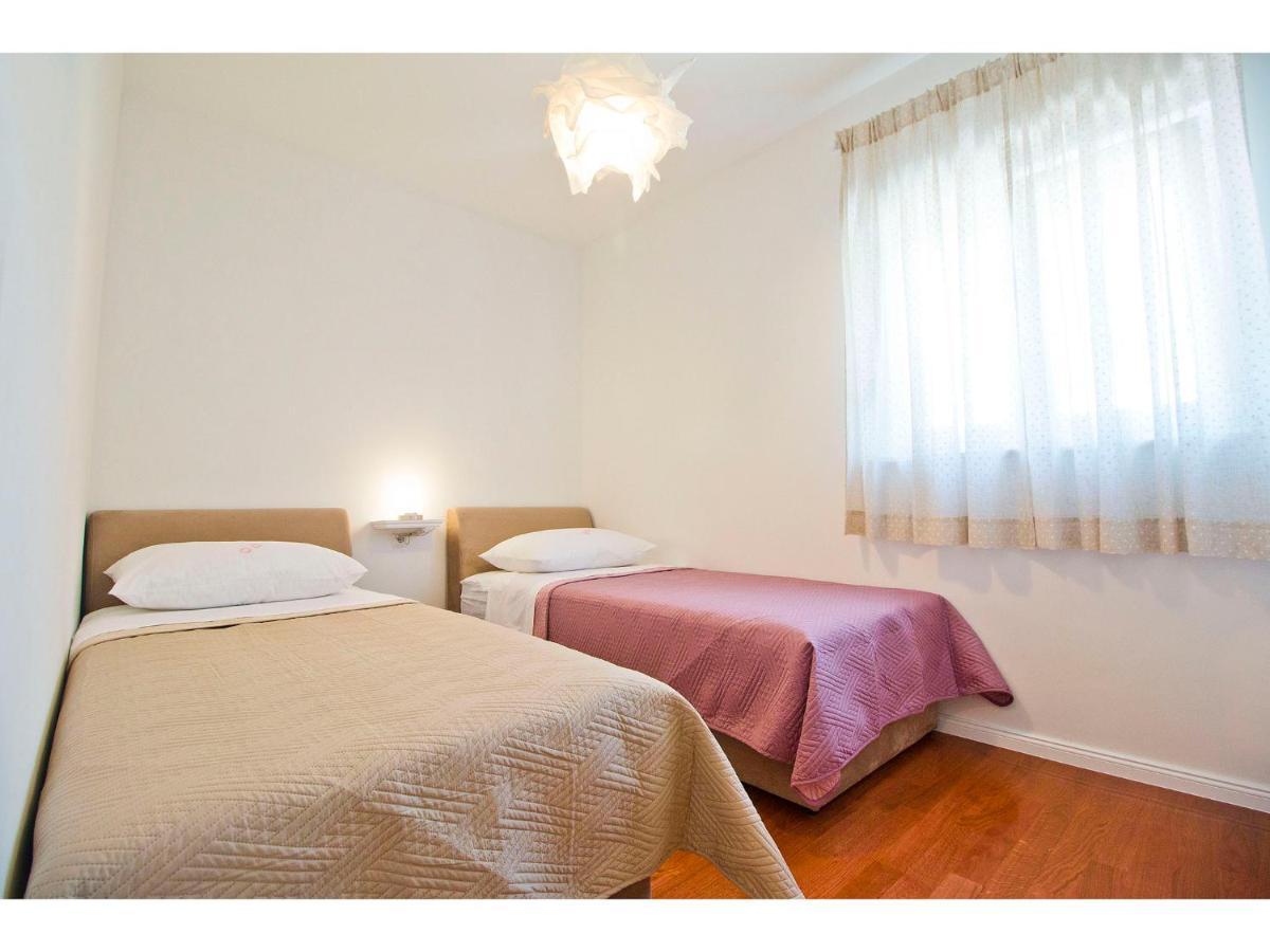 Appartamento Olive Tree Podstrana Esterno foto